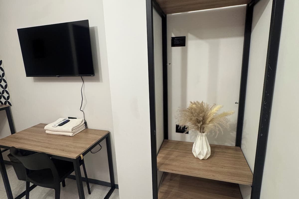 Basic Double Room, 1 Double Bed, No Windows