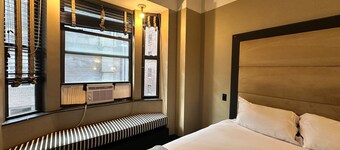 Charming One Bedroom at Mansfield in New York