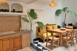 تناول الطعام