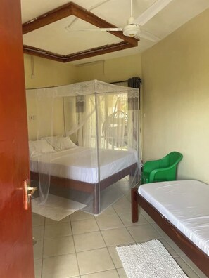 2 bedrooms, WiFi, bed sheets - Stay happy at Raz Homes (Diani Beach)