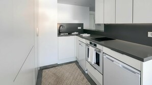 Apartamento luxo, vista para a montanha | Cozinha privada