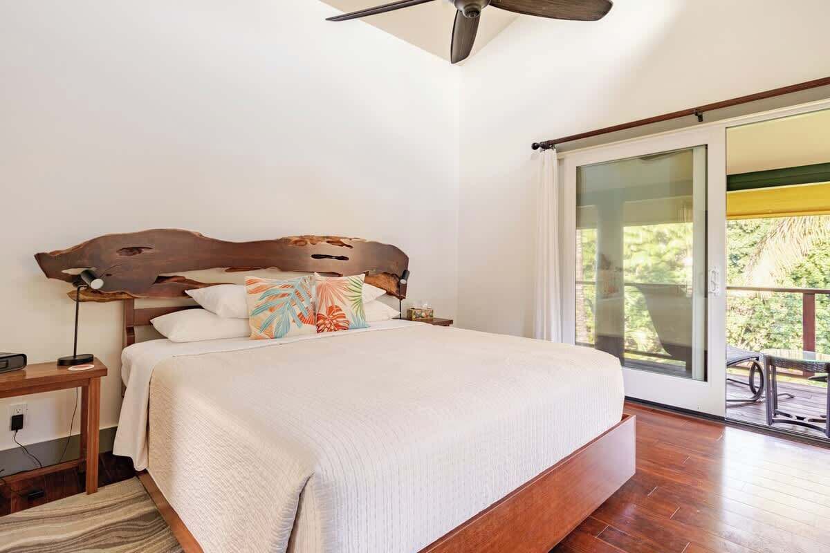 3 室のベッドルーム、デスク、アイロン / アイロン台、旅行用ベビーベッド