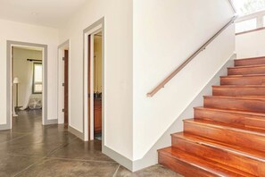 Interior - Oceanfront gated estate w/heated saltwater pool. (Pepeekeo)