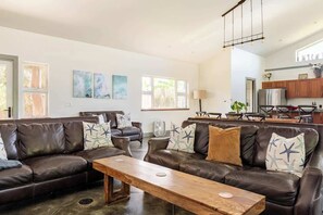 TV, DVD player, offices