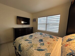 1 bedroom, free WiFi, bed sheets - Paradise Studio in Hollywood Beach (Hollywood)