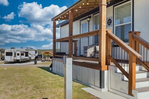 Exterior - The Waylon (Fredericksburg)