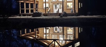 Private Fishing Escape at beautiful new build Cabin. 150 acres! 