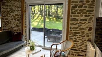 Télévision, cheminée