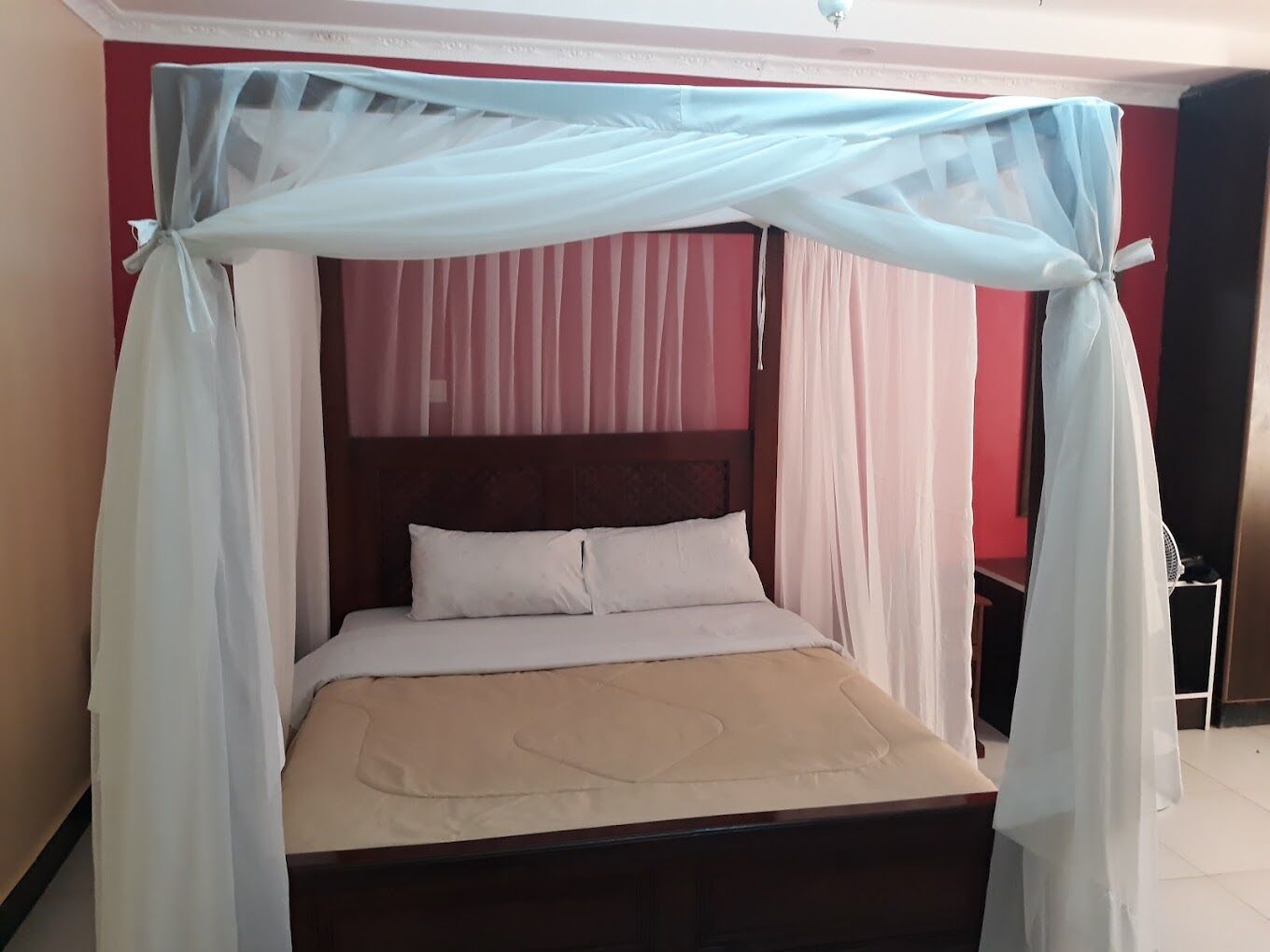 Habitación individual estándar | Wifi gratis y ropa de cama 