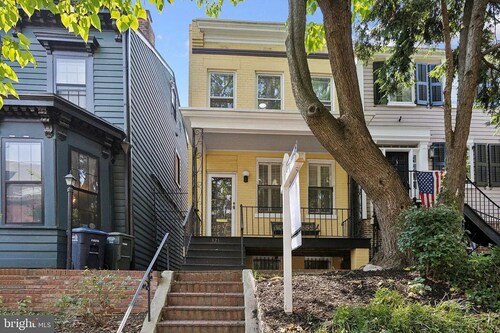 Cozy Modern Studio in the Heart of Capitol Hill