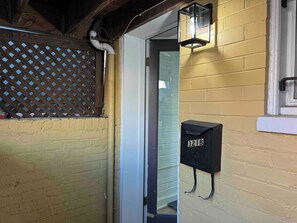 تفاصيل الفندق من الخارج