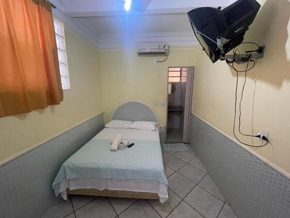 Single Room | Desk, iron/ironing board