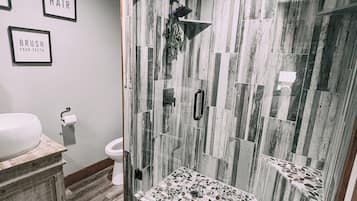 Shower, towels, toilet paper