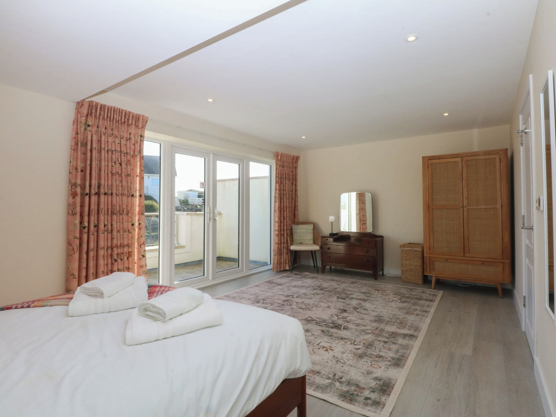 Cottage | 3 bedrooms, individually decorated, individually furnished, free WiFi