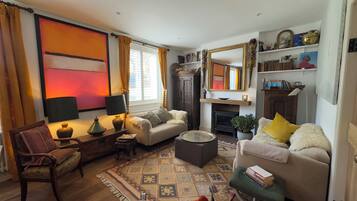 Cottage | Living area