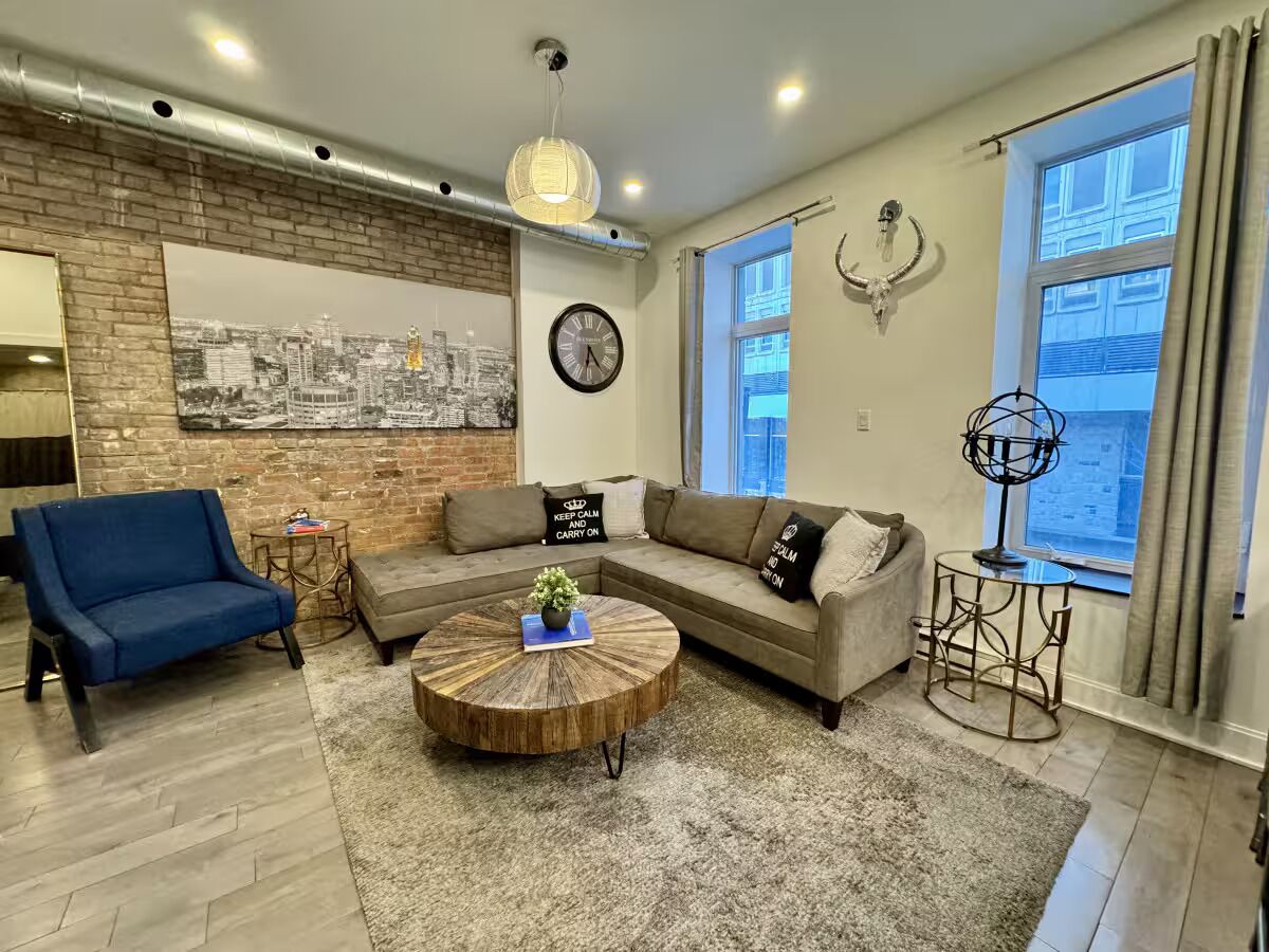 Family Apartment, City View | Living area