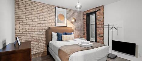 Family Apartment, City View | Iron/ironing board, free WiFi