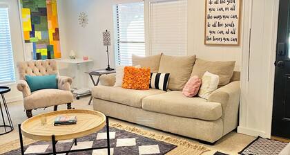 Lake Texoma 3 BR Lodge with Fishing, Kayak, waterfront access