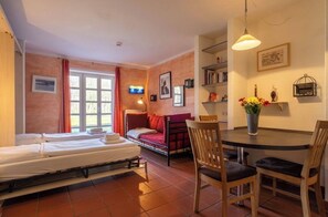 WiFi, bed sheets - Cozy apartment in Bakenberg - approx. 8 minutes from the natural beach (Dranske)