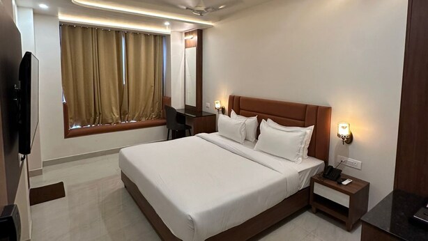 Room - HOTEL SANIDHYAM BLISS (Varanasi)
