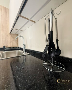 Deluxe Double Room, Balcony, Mountain View | Private kitchen | Mini-fridge, cookware/dishes/utensils