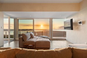 TV connectée, cheminée