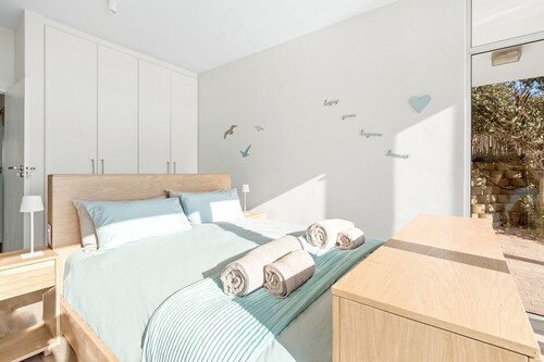 MBIZI lagoon house - Four Bedroom House, Sleeps 8