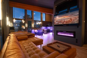 TV, fireplace, stereo - High-End Basecamp w/ Epic Views: close to Zion NP (Cedar City)