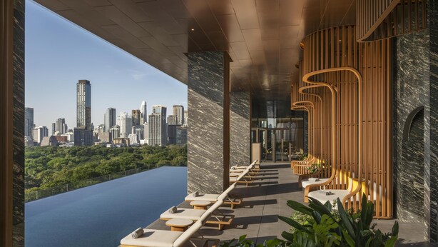 Outdoor pool, free cabanas - Andaz One Bangkok, by Hyatt (Bangkok)