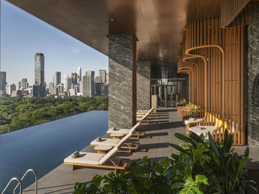 Outdoor pool, free cabanas
