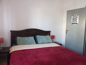 1 bedroom, free WiFi, bed sheets