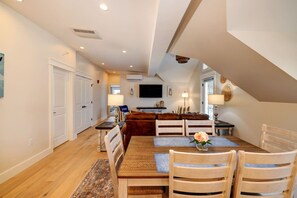 Interior - Barnes Suite at 109 Main (Stowe)