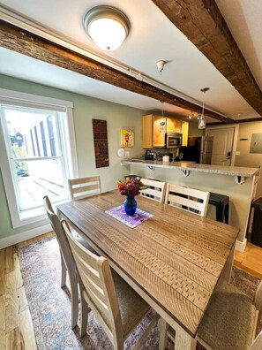 Dining - Mansfield Suite at 109 Main (Stowe)