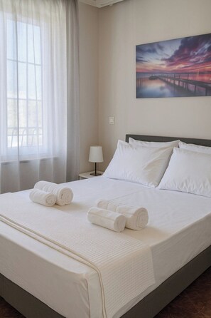 2 chambres, fer et planche à repasser, Wi-Fi gratuit, draps fournis