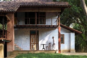 Unclassified image, 4 of 28, button - Sama Retreats (Galle)