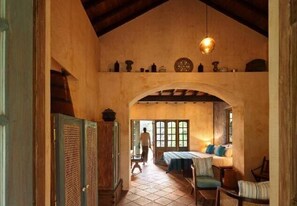 Cribs/infant beds - Sama Retreats (Galle)