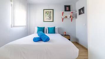 2 bedrooms, iron/ironing board, WiFi, bed sheets