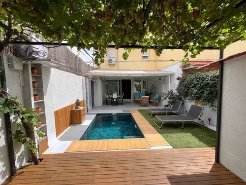 Oasis with private pool in Madrid!