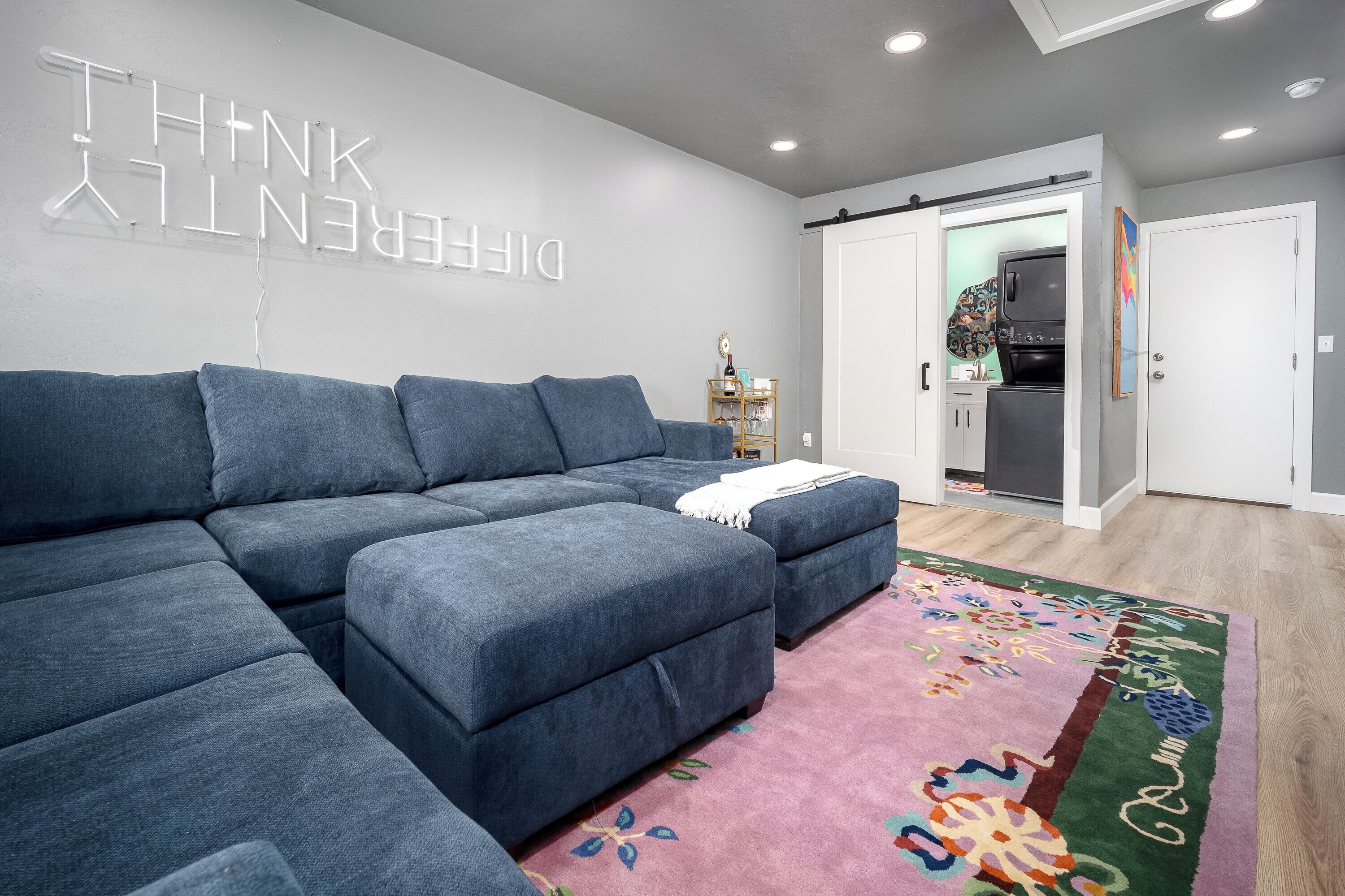 A Unique 2br, 1.5ba Retreat In Normanperfectly Positioned Between Ou & Main St. - Norman, OK