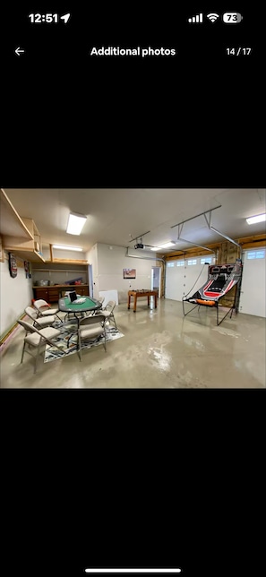 Game room - Chalet Close to Ski-Snowboard-Tubing with Hot Tub & Game Room (Blakeslee)