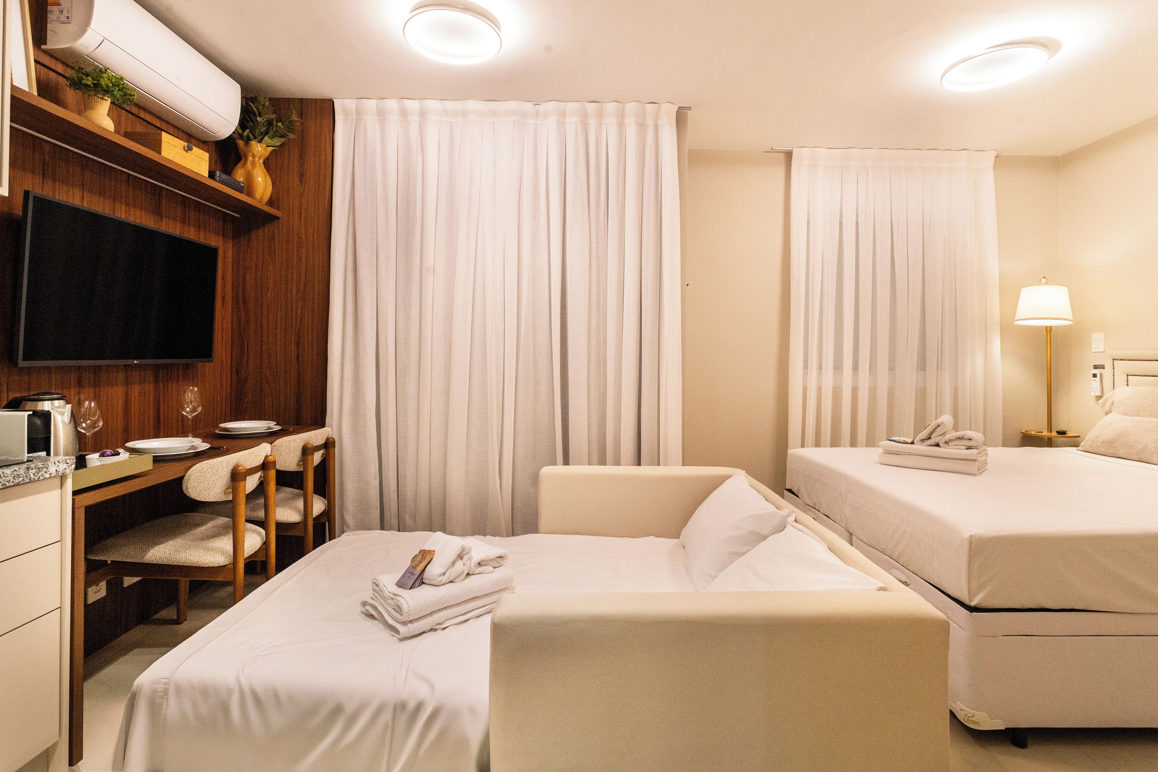 Studio | Blackout drapes, iron/ironing board, free WiFi