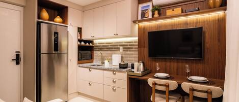 Studio | Blackout curtains, iron/ironing board, free WiFi