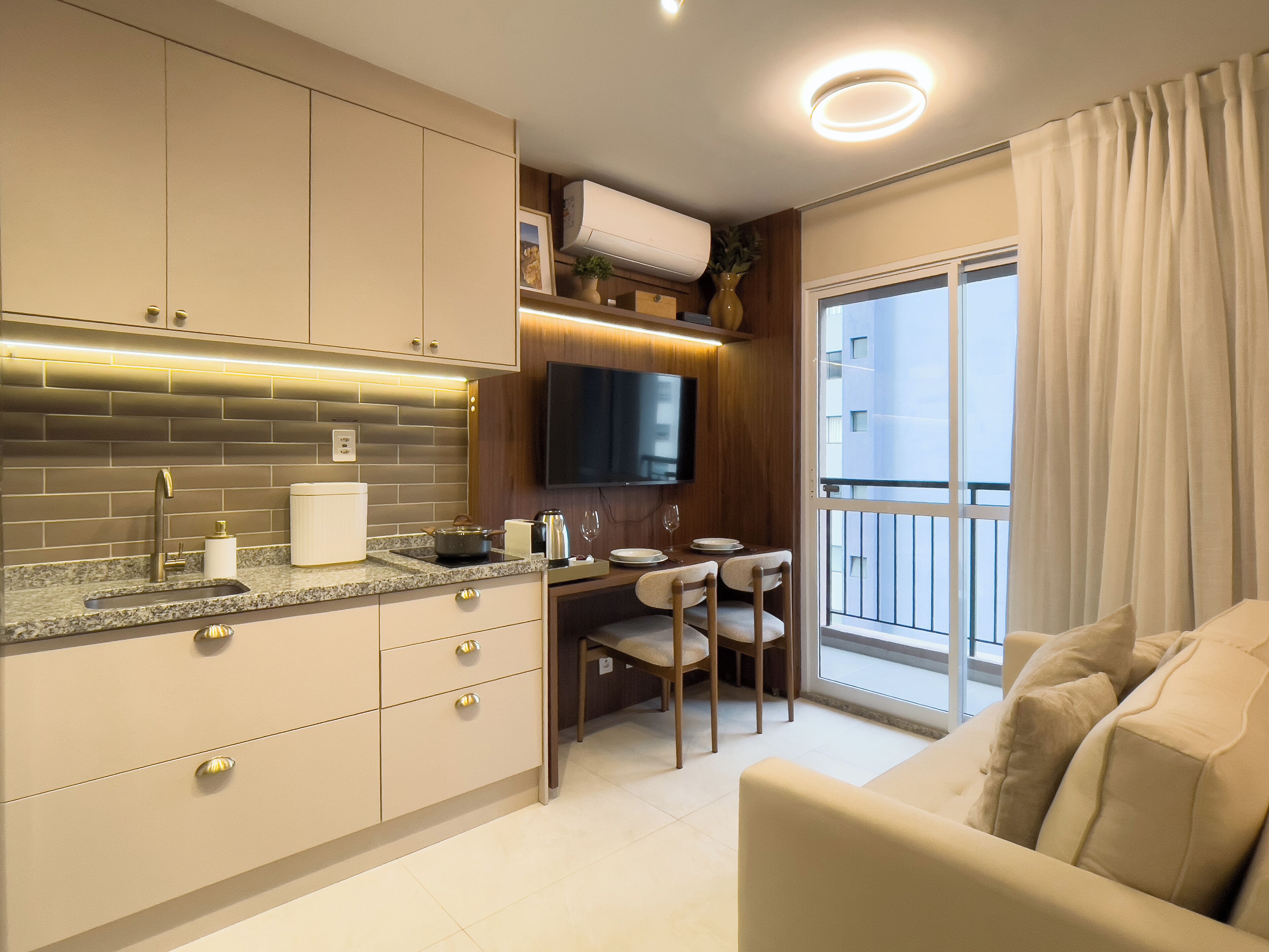 Studio | Blackout drapes, iron/ironing board, free WiFi