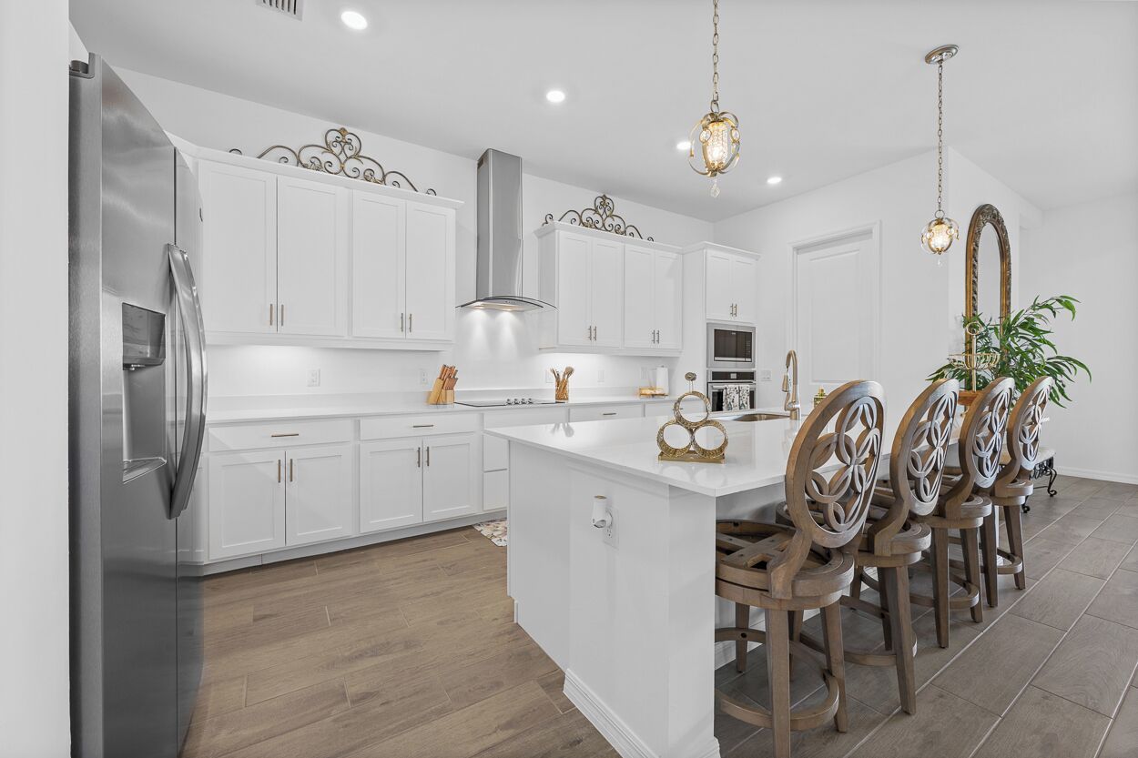 ثلاجة، ميكروويف، فرن، موقد طهي مسطح