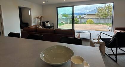 Brand New Spacious Mountain View Home
