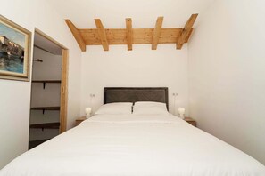 2 bedrooms, WiFi, bed sheets - Villa Bella Vista - Two Bedroom Villa, Sleeps 5 (Sveti Filip i Jakov)