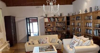 Casa Veronica + Barn