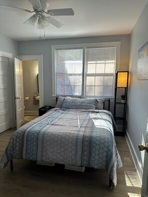 3 bedrooms, WiFi, bed sheets - 3-bedroom house in wonderful Wilmington Near UNCW campus (Wilmington)