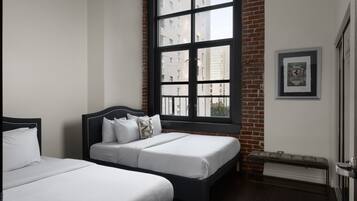 2 bedrooms, iron/ironing board, internet, bed sheets