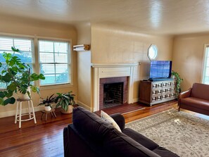 تلفزيون ذكي